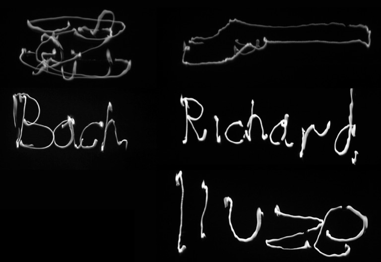 Nápisy Richard Bach a Iluze nakreslené světlem